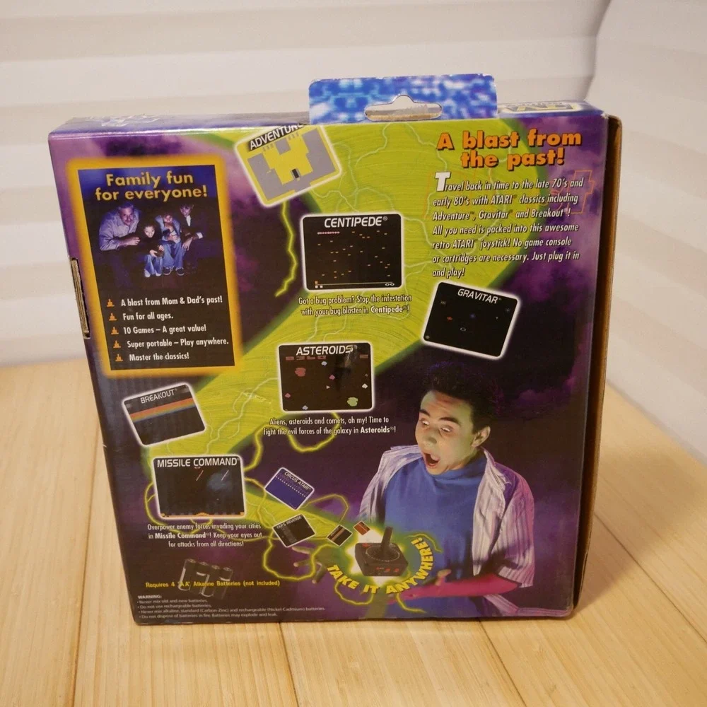 Atari 10-in-1 Plug & Play TV Games (Jakks Pacific TV game systems, 2002) - 03